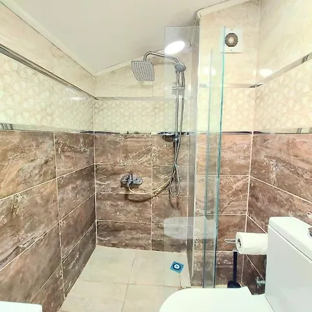 Oda ve Kahvaltı La Bella 3*