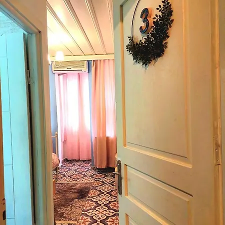 Bed & Breakfast La Bella 3*