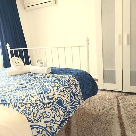 La Bella Bed & Breakfast