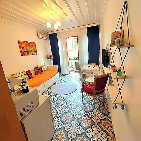La Bella Bed & Breakfast 3*