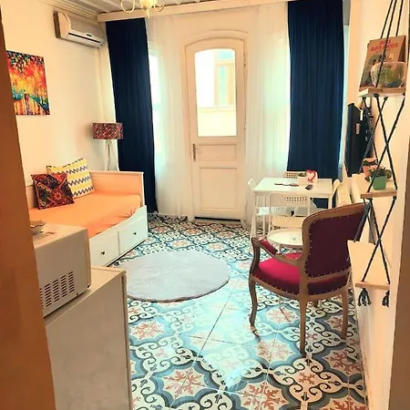 La Bella Oda ve Kahvaltı